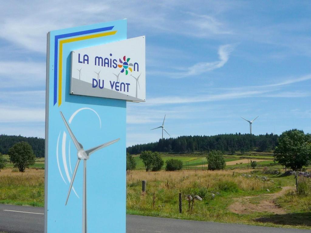 Le Gite Du Velay Bains Exterior photo